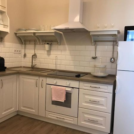 Апартаменты Hemnes2 Apartman Капошвар Экстерьер фото