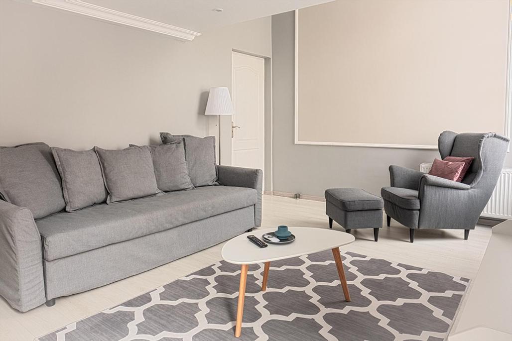 Апартаменты Hemnes2 Apartman Капошвар Экстерьер фото